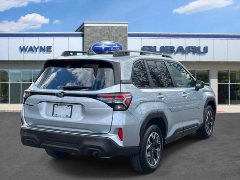 Certified 2025 Subaru Forester Premium AWD/4WD image 4