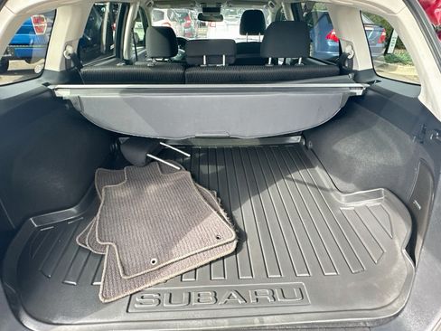 Used 2012 Subaru Outback 2.5i Premium AWD/4WD image 26