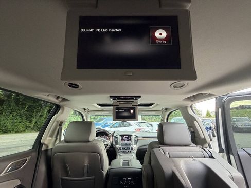 Used 2015 GMC Yukon XL Denali w/ Open Road Package AWD/4WD image 28
