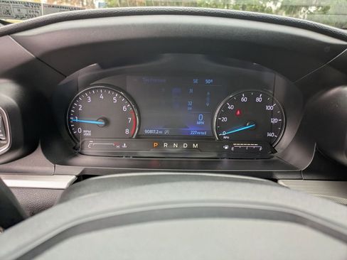 Used 2020 Ford Explorer XLT w/ Equipment Group 202A image 15