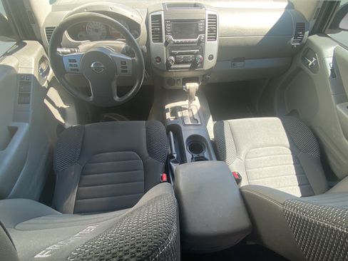 Used 2015 Nissan Frontier Desert Runner RWD image 19