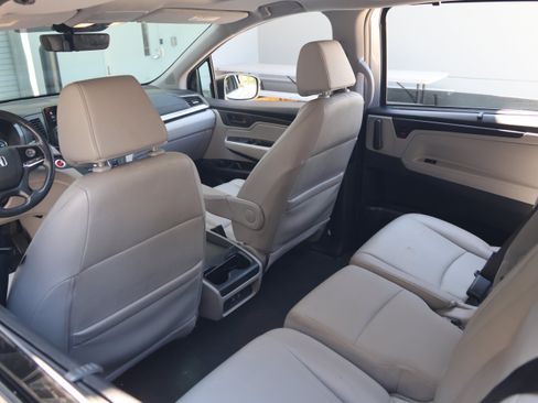 Used 2019 Honda Odyssey EX-L image 32