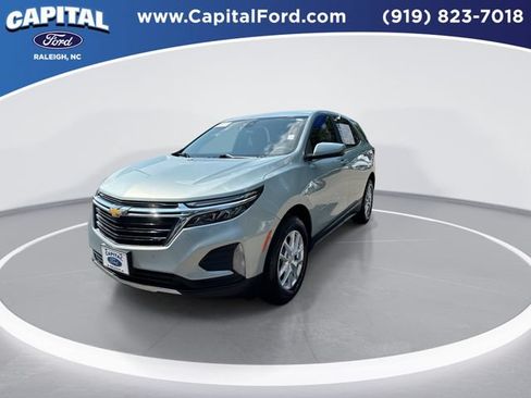 Used 2022 Chevrolet Equinox LT AWD/4WD image 4