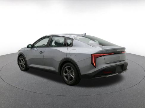 Used 2025 Kia K4 FWD image 7