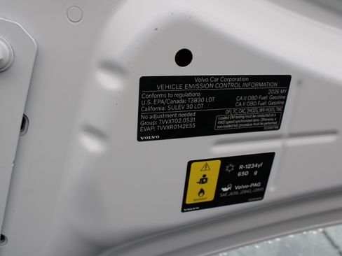 New 2026 Volvo XC60 B5 Ultra w/ Climate Package image 50