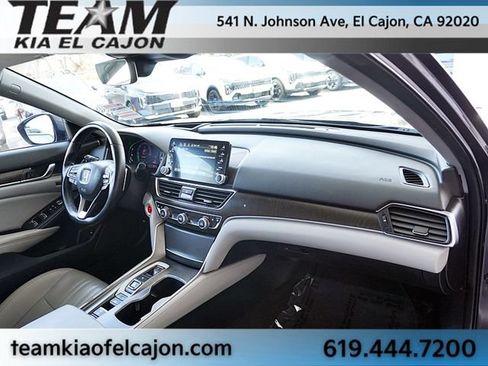 Used 2020 Honda Accord Touring image 10