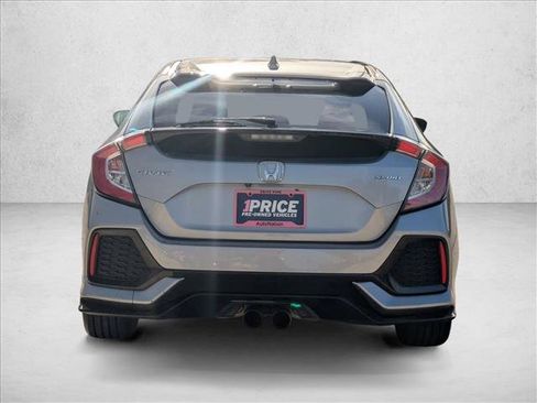 Used 2018 Honda Civic Sport image 6
