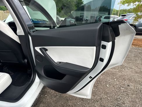 Used 2020 Tesla Model Y Long Range AWD/4WD image 22