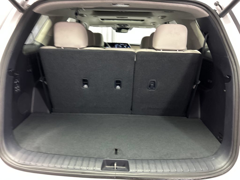 Used 2022 Hyundai Palisade Limited FWD image 24
