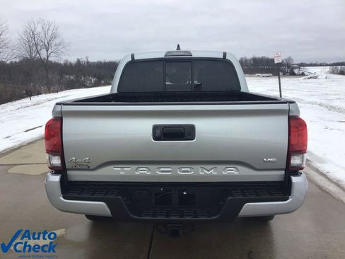 Used 2023 Toyota Tacoma SR image 4