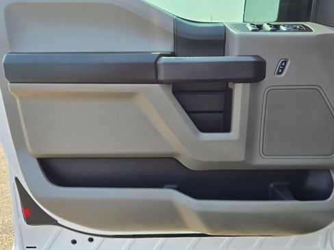 Used 2020 Ford F150 XL w/ Equipment Group 101A Mid AWD/4WD image 12