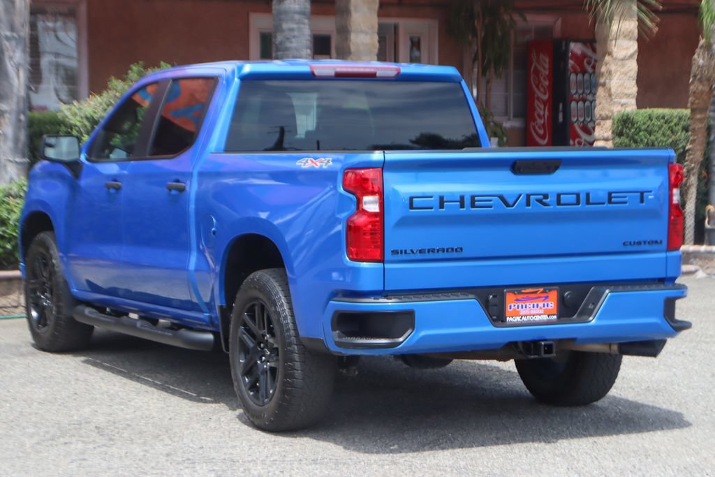 Used 2025 Chevrolet Silverado 1500 Custom w/ Turbomax Blackout Package AWD/4WD image 6