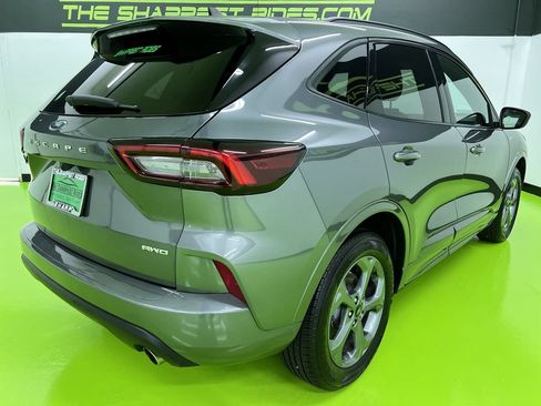 Used 2024 Ford Escape ST-Line AWD/4WD image 10