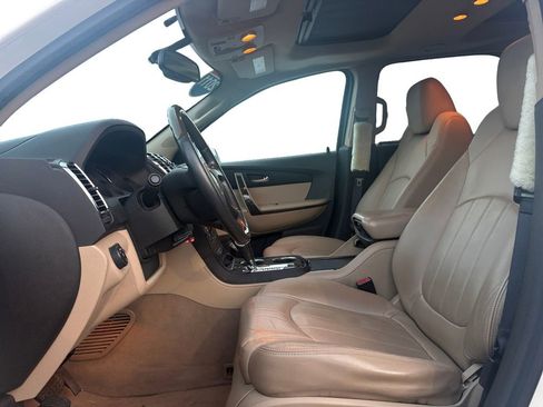 Used 2011 GMC Acadia Denali image 10