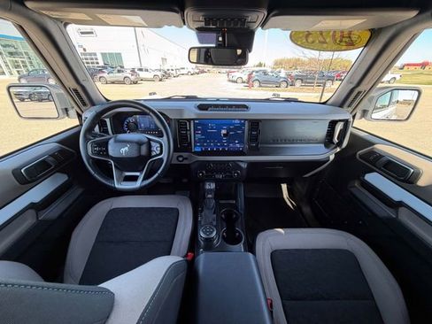 Used 2023 Ford Bronco Wildtrak AWD/4WD image 22