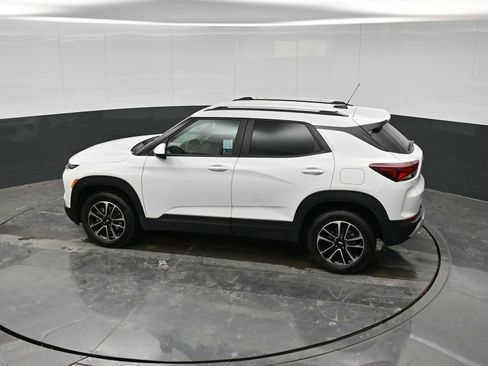 Used 2025 Chevrolet TrailBlazer LT image 23