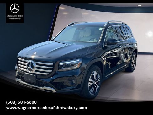 Certified 2026 Mercedes-Benz GLB 250 4MATIC image 1
