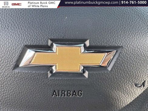 Used 2025 Chevrolet Tahoe LT image 32