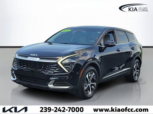 Used 2025 Kia Sportage EX FWD image 3