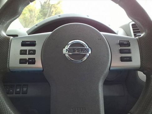 Used 2020 Nissan Frontier SV AWD/4WD image 24