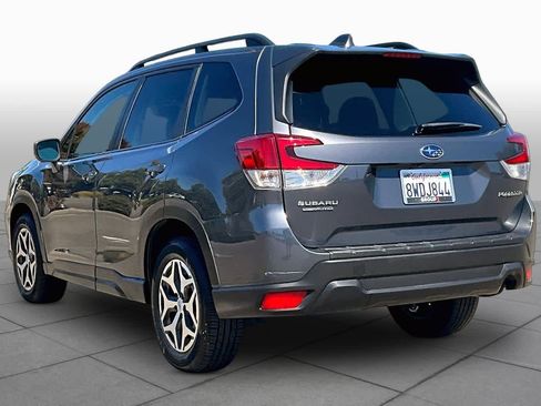 Used 2021 Subaru Forester Premium w/ Popular Package #1 AWD/4WD image 11