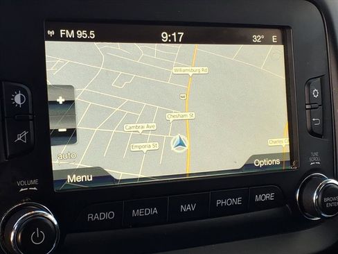 Used 2015 Jeep Renegade Latitude w/ Popular Equipment Group image 10