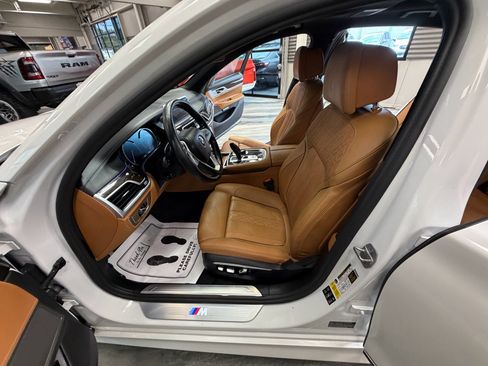 Used 2017 BMW 750i xDrive AWD/4WD image 57