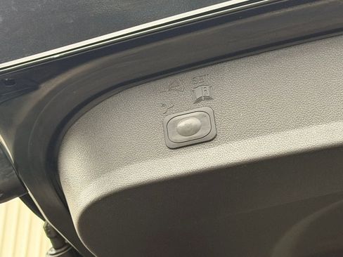 Used 2013 Ford Escape SE AWD/4WD image 25