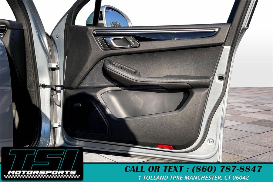 Used 2021 Porsche Macan S AWD/4WD image 24