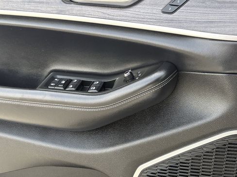 Used 2021 Jeep Grand Cherokee L Limited image 19