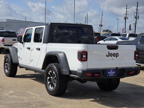 Used 2026 Jeep Gladiator Rubicon AWD/4WD image 7