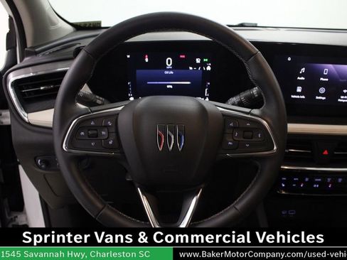 Used 2025 Buick Encore GX Avenir w/ Avenir Convenience Package FWD image 23
