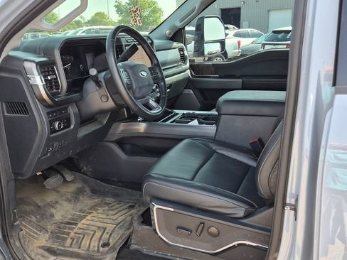 Used 2024 Ford F250 Lariat w/ Lariat Ultimate Package AWD/4WD image 12