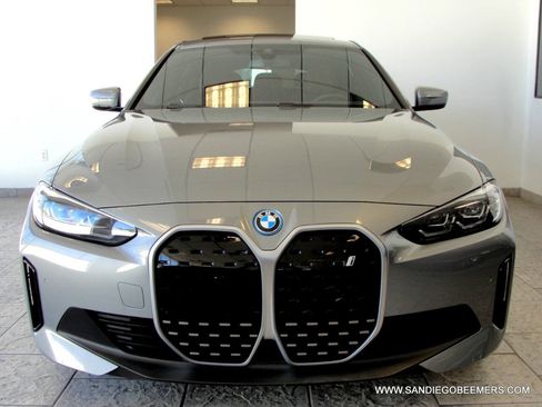 Used 2023 BMW i4 eDrive40 image 48