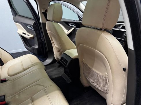 Used 2017 Jaguar F-PACE Prestige image 47