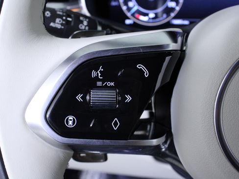 Used 2026 Jaguar F-PACE R-Dynamic S image 23