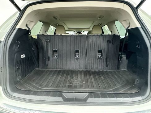 Used 2023 Subaru Ascent Limited w/ Technology Package image 36