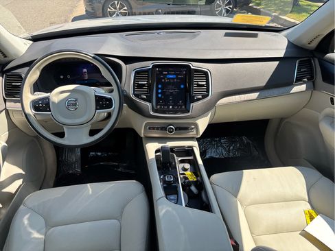 Used 2025 Volvo XC90 B6 Plus w/ Protection Package Premier AWD/4WD image 20