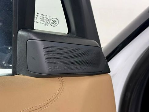 Used 2024 Land Rover Range Rover Long Wheelbase SE image 26