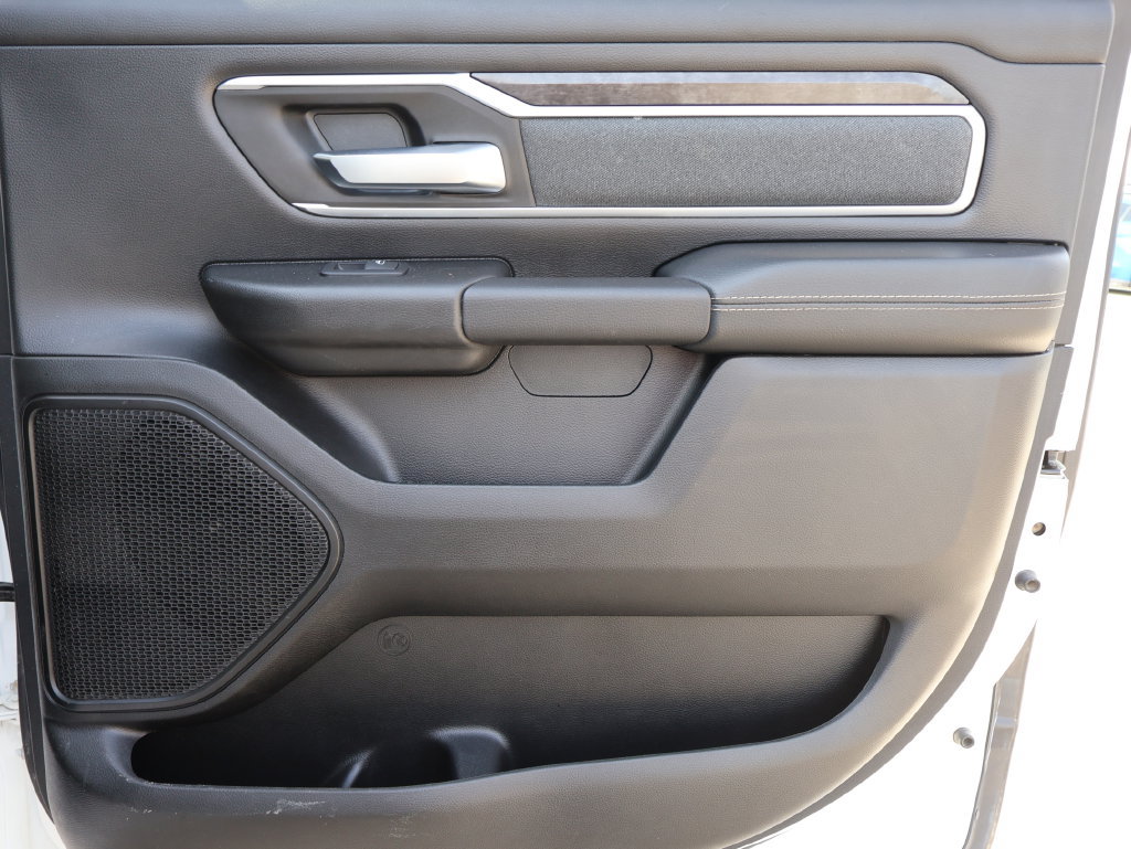 Used 2022 RAM 1500 Big Horn AWD/4WD image 11