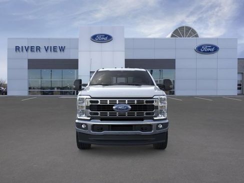 New 2026 Ford F250 XLT w/ FX4 Off-Road Package AWD/4WD image 6