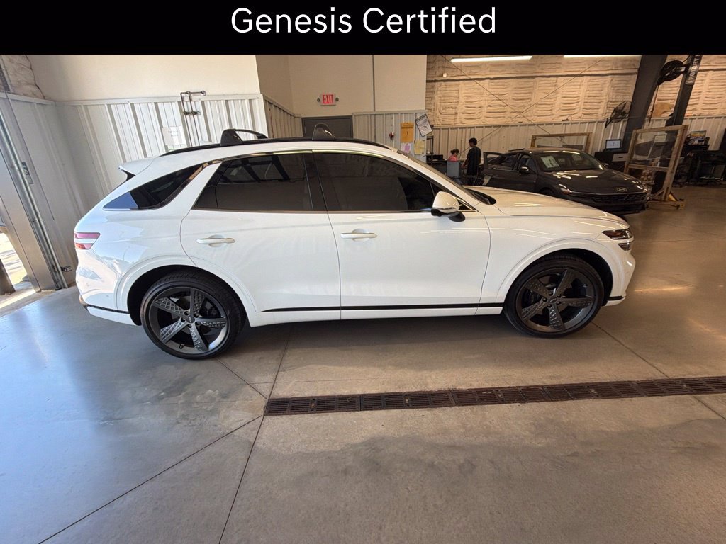 Certified 2025 Genesis GV70 3.5T Sport w/ Sport Prestige Package AWD/4WD image 13