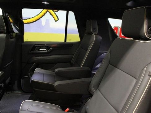 New 2026 GMC Yukon Elevation image 17