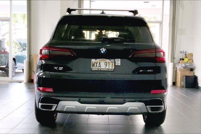 Used 2023 BMW X5 xDrive40i w/ Parking Assistance Package AWD/4WD image 4
