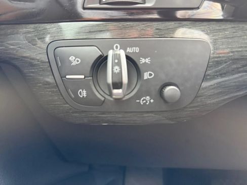 Used 2019 Audi Q7 3.0T Premium w/ Convenience Package AWD/4WD image 38