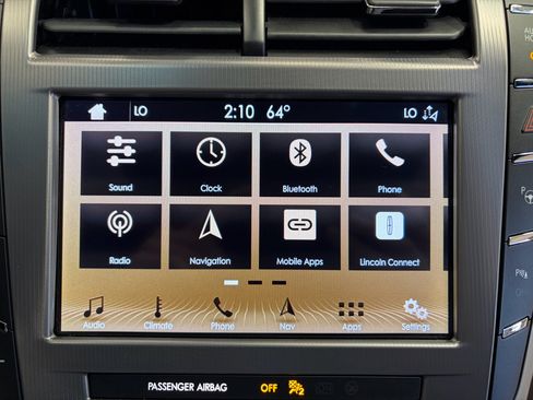 Used 2019 Lincoln MKZ Reserve FWD image 21