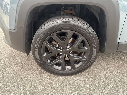 Used 2018 Jeep Renegade Altitude AWD/4WD image 9