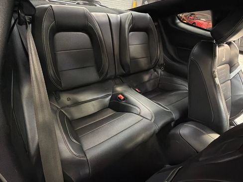 Used 2020 Ford Mustang Shelby GT500 w/ Technology Package RWD image 35