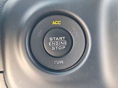 Used 2022 Jeep Wrangler Unlimited Sport AWD/4WD image 21