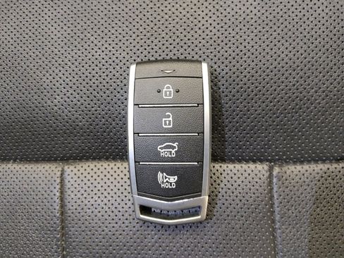 Used 2018 Genesis G80 3.8 w/ Option Group 02 image 32